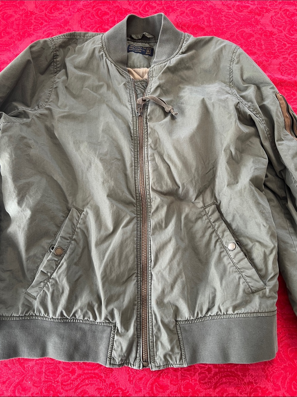 Abercrombie & Fitch Men’s XL Olive Bomber Jacket Cotton Shell Quilted Lined